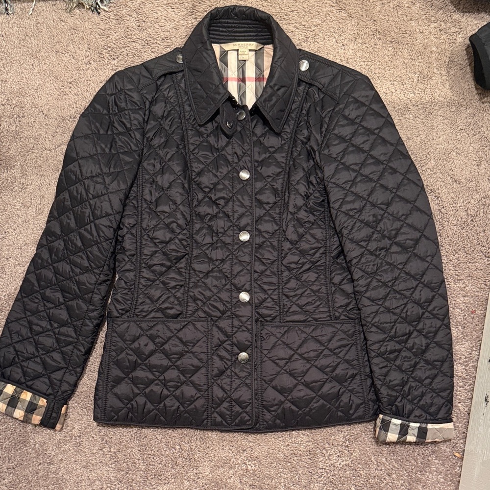 Burberry Black Quilted Jacket with Iconic Lining